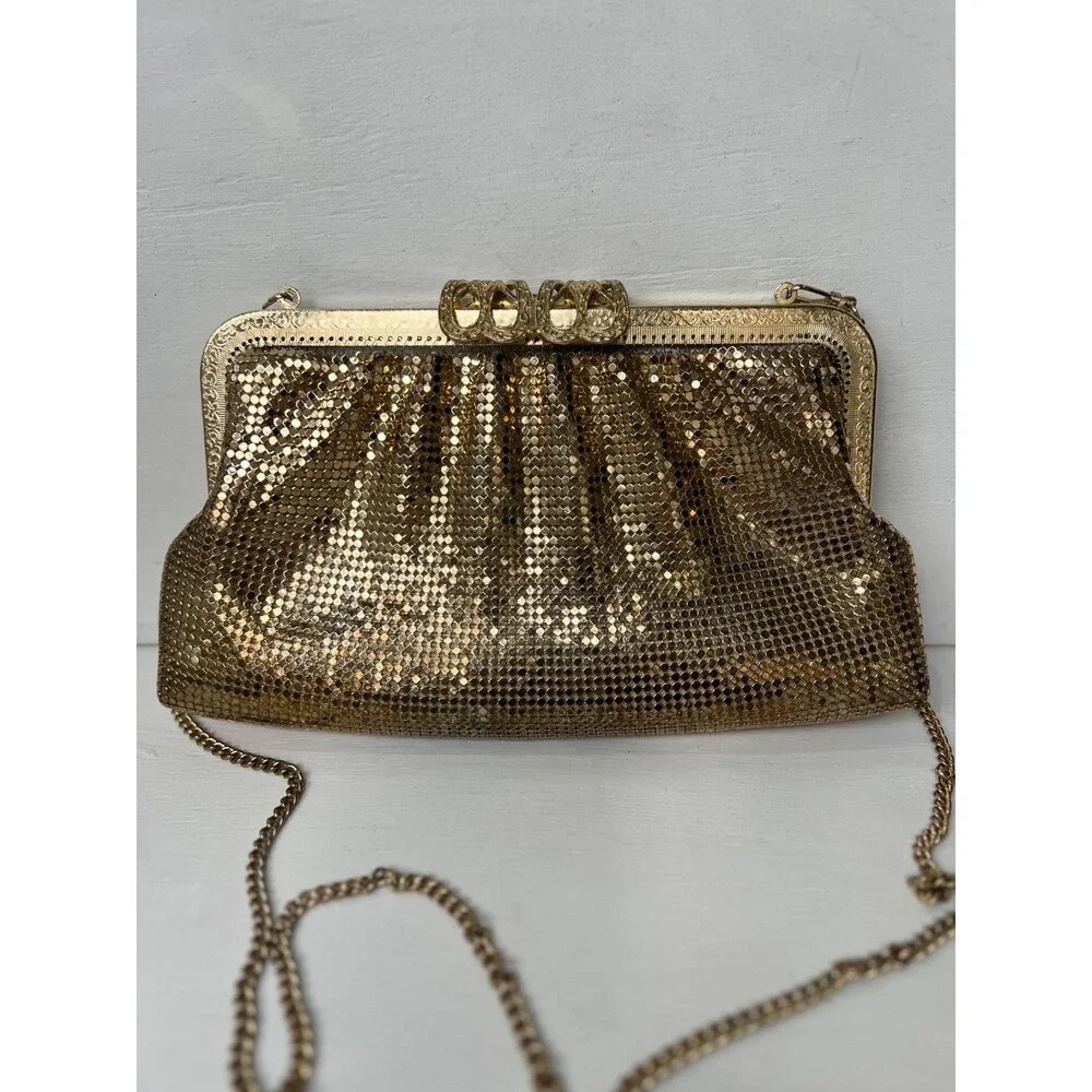 Vintage Gold Mesh Elegant Evening Bag With Rhinestone Clasp & Chain Strap Prom W